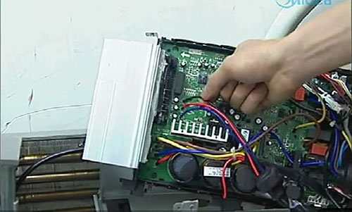 临桂美的空调电话是多少